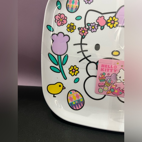 Sanrio Hello Kitty Set of 4 Easter Plates - NWT - Picture 5 of 6